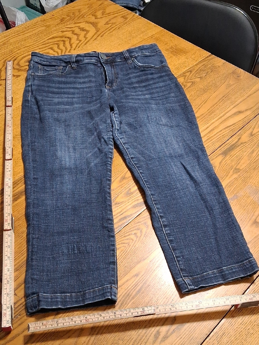 KUT FROM THE KLOTH  Jeans Womens 8 BLUE Preowned CROPPED ?? Denim Pants Used
